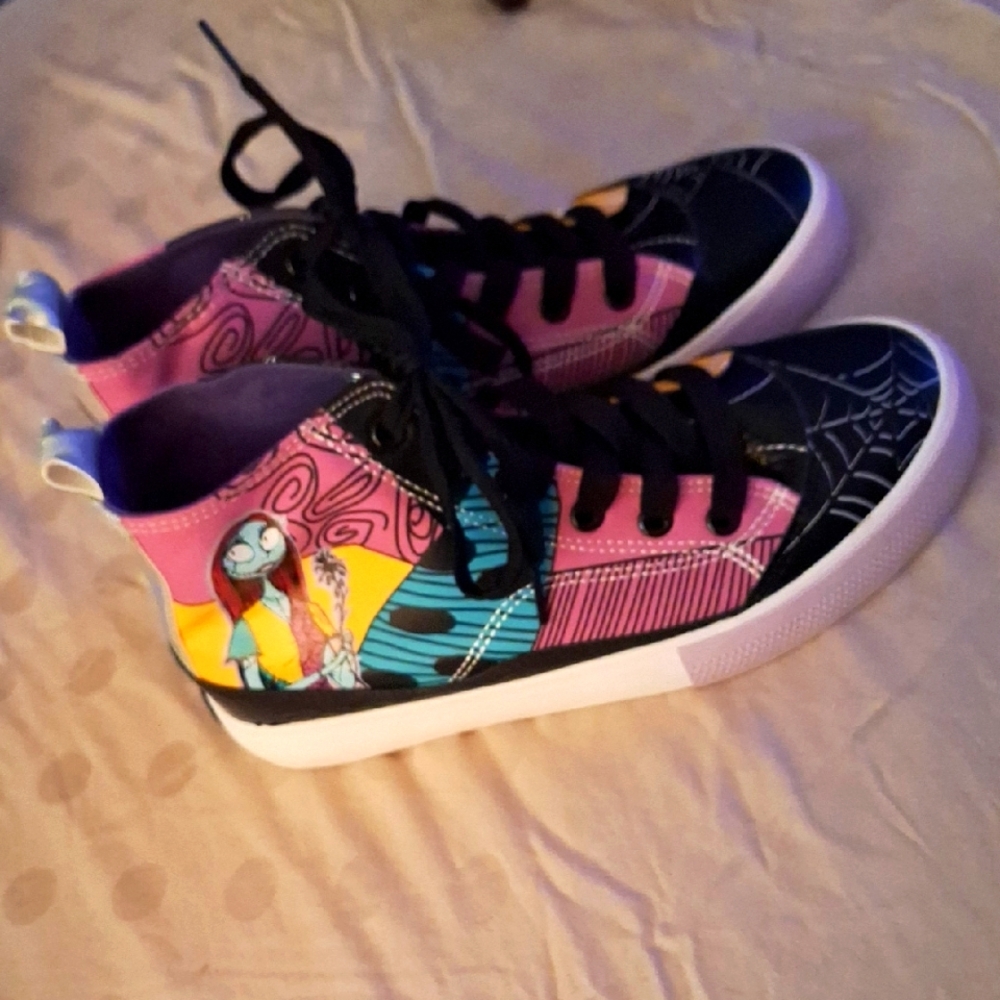 Disney The Night Before Christmas Hi-Top Shoes